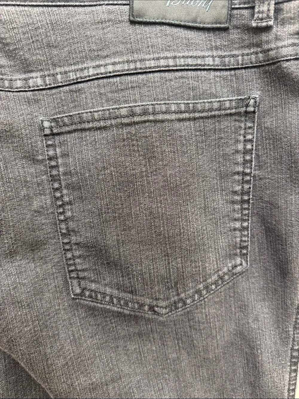 Brioni Men's Straight-Leg Jeans in Dark Gray - Classic Everyday Fit